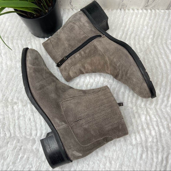 Aquatalia Oribella Weatherproof Leather Bootie 8 - Picture 3 of 10